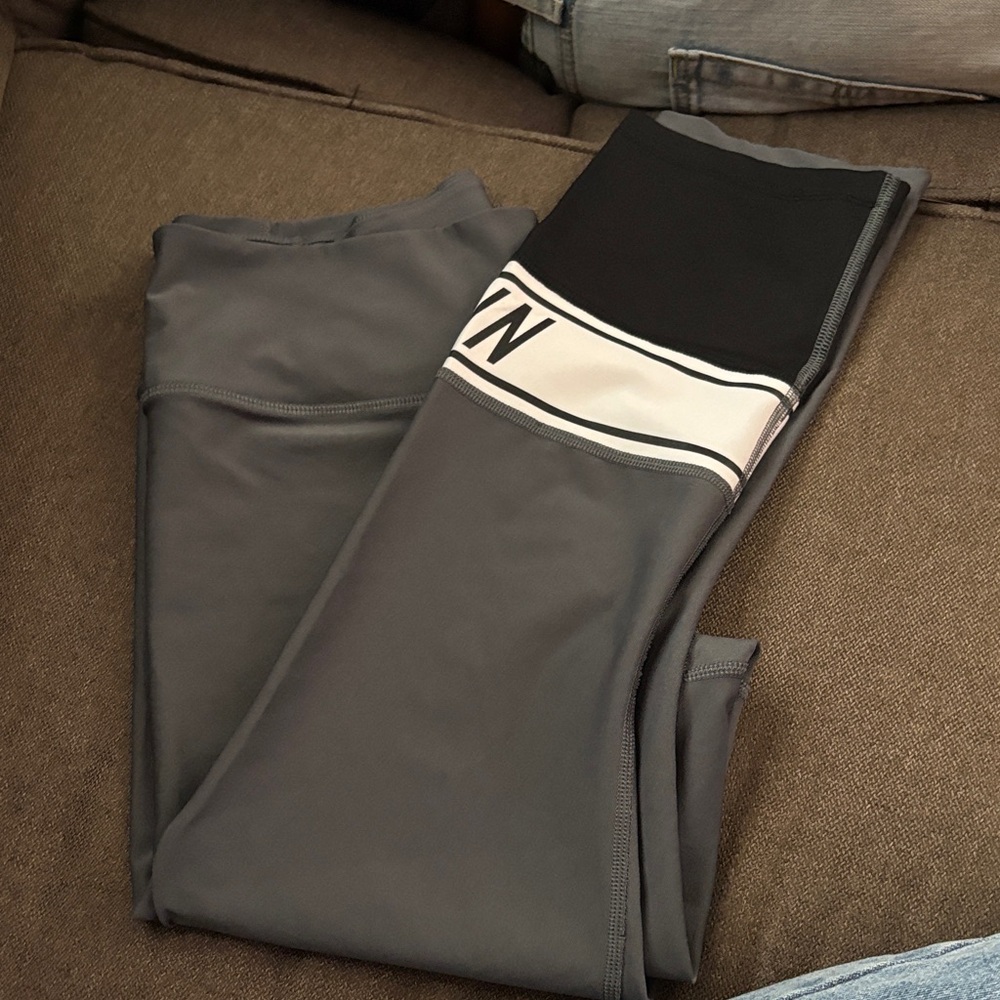 Nike Gray Athletic Leggings with Black Swoosh - Picture 2 of 4